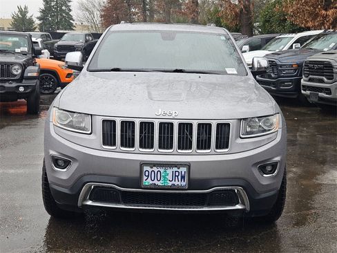 Used 2015 Jeep Grand Cherokee Limited w/ Trailer Tow Group IV image 2