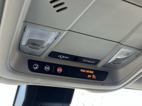 Used 2020 GMC Terrain SLE w/ Driver Convenience Package image 31