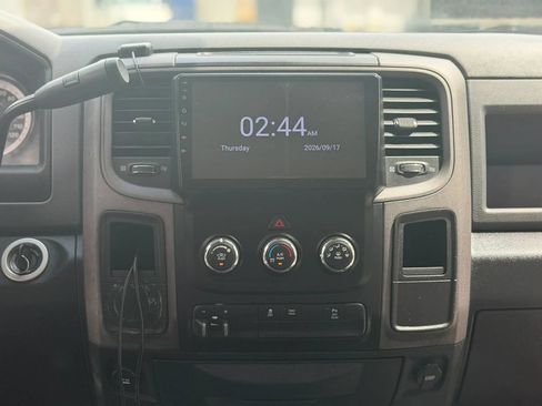 Used 2018 RAM 2500 Tradesman w/ Chrome Appearance Group RWD image 27