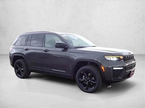 New 2026 Jeep Grand Cherokee Limited w/ Limited Altitude Package AWD/4WD image 6