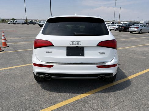 Used 2017 Audi Q5 2.0T Premium Plus w/ Technology Package AWD/4WD image 4