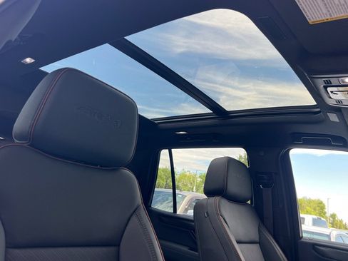New 2026 GMC Yukon AT4 AWD/4WD image 15
