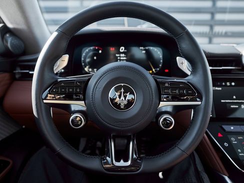 Used 2024 Maserati GranTurismo Modena image 47