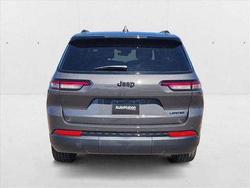 New 2025 Jeep Grand Cherokee L Limited w/ Black Appearance Package image 8