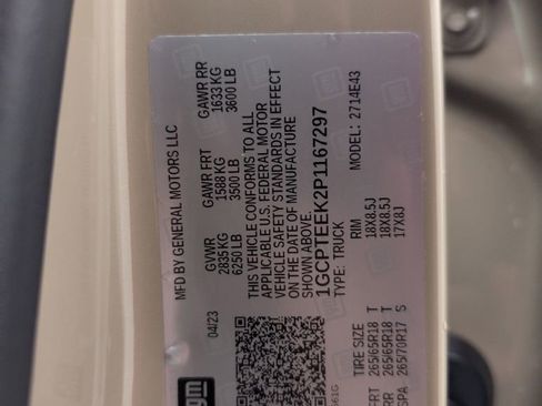 Used 2023 Chevrolet Colorado Trail Boss w/ Technology Package image 48