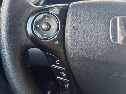 Used 2017 Honda Accord Hybrid Sedan image 28