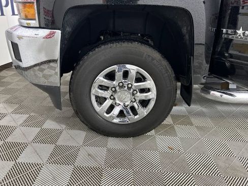 Used 2017 Chevrolet Silverado 2500 LT w/ Texas Edition RWD image 22