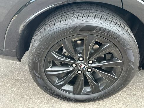Used 2025 Buick Envista Sport Touring FWD image 17