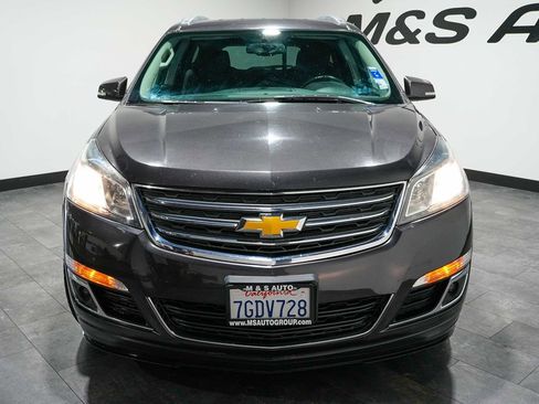 Used 2015 Chevrolet Traverse LT image 8