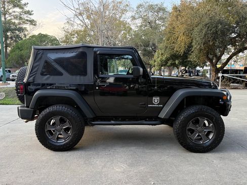 Used 2013 Jeep Wrangler Sport w/ Connectivity Group image 12