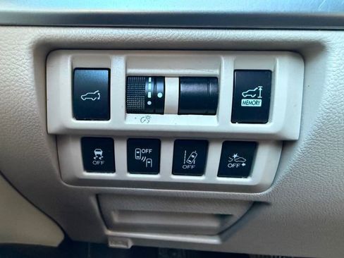 Used 2018 Subaru Outback 2.5i Limited AWD/4WD image 14