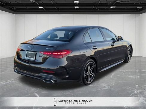 Used 2024 Mercedes-Benz C 300 4MATIC Sedan image 5