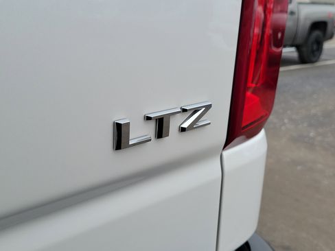 Used 2024 Chevrolet Silverado 1500 LTZ image 7