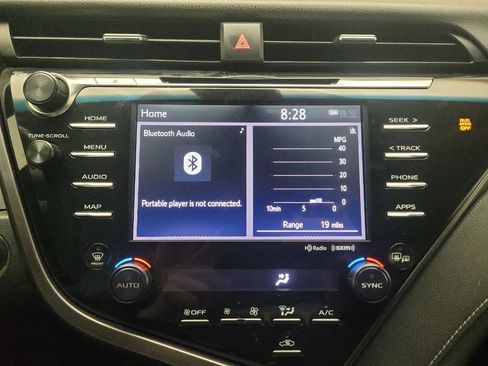 Used 2019 Toyota Camry XSE FWD image 25