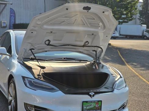 Used 2020 Tesla Model S Long Range Plus image 38