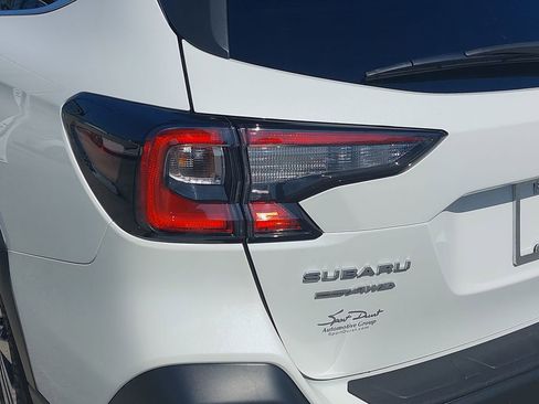 Used 2025 Subaru Outback Premium w/ Popular Package #1A image 29