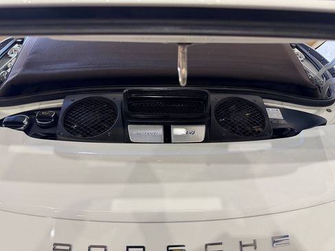Used 2015 Porsche 911 Carrera RWD image 33
