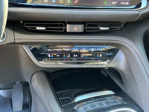 Used 2022 Buick Envision Avenir w/ Premium Seat Package image 33