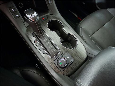 Used 2017 GMC Acadia SLT image 20