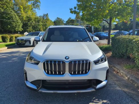 Used 2025 BMW X1 xDrive28i w/ Convenience Package AWD/4WD image 2