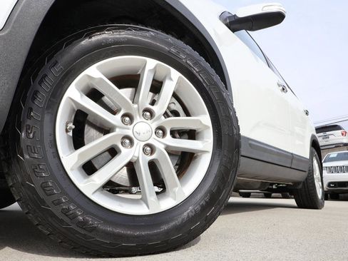 Used 2015 Kia Sorento LX image 28