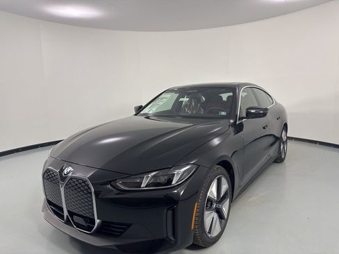 New 2026 BMW i4 xDrive40i w/ Premium Package AWD/4WD image 3