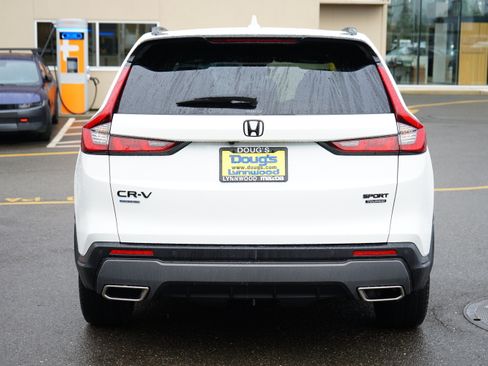 Used 2023 Honda CR-V Sport Touring image 4