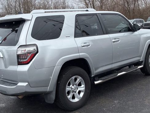 Used 2018 Toyota 4Runner SR5 image 5