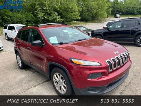Used 2016 Jeep Cherokee Sport FWD image 3