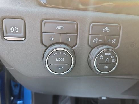 Certified 2023 Chevrolet Silverado 1500 RST AWD/4WD image 23