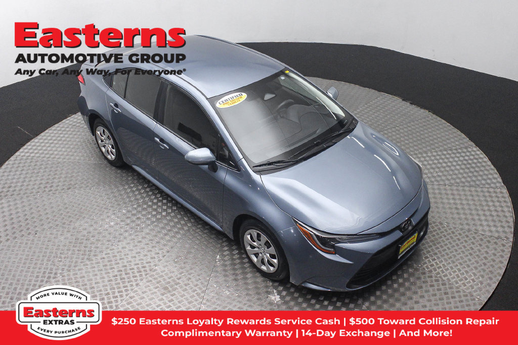 Used 2023 Toyota Corolla LE FWD image 4