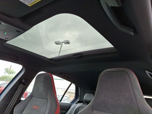 New 2025 Volkswagen GTI SE image 10