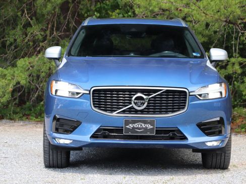 Used 2019 Volvo XC60 T5 R-Design w/ Protection Package Premier AWD/4WD image 45