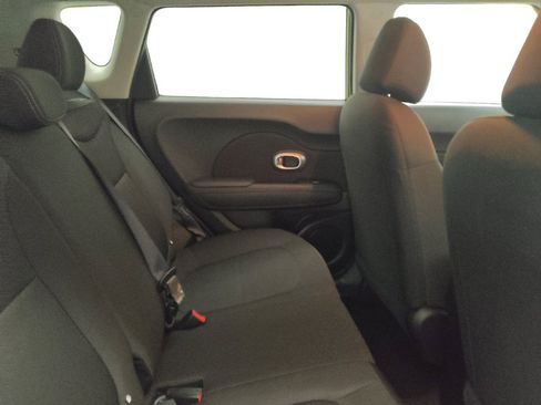 Used 2019 Kia Soul FWD image 19