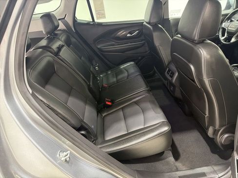 Used 2024 GMC Terrain SLT image 26
