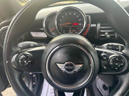 Used 2014 MINI Cooper 2-Door Hardtop image 17