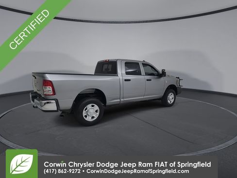 Used 2024 RAM 2500 Tradesman w/ Chrome Appearance Group AWD/4WD image 15