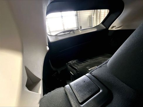 Used 2023 Nissan Rogue S AWD/4WD image 17