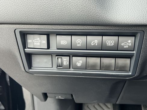Used 2026 Toyota Tundra Limited AWD/4WD image 43