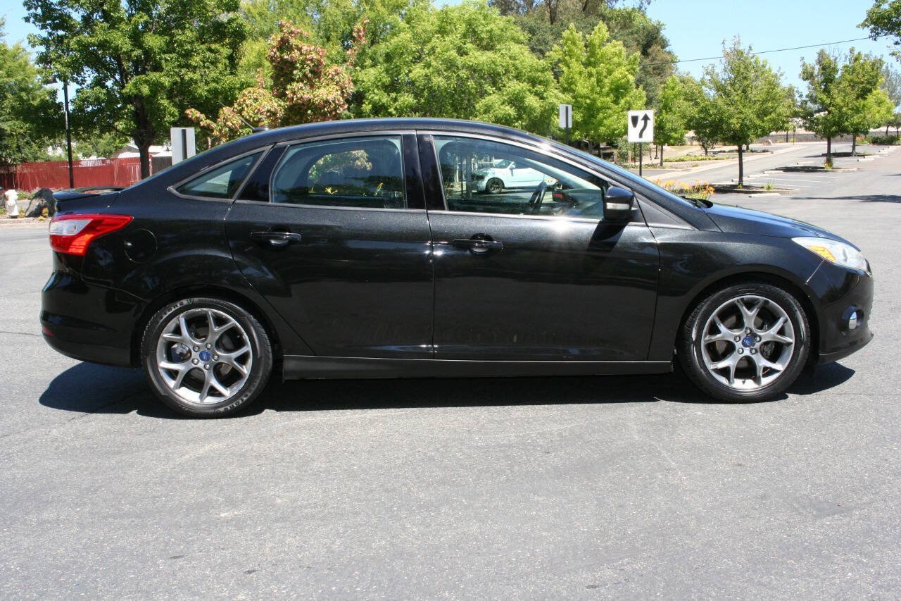 Used 2014 Ford Focus SE w/ Equipment Group 201A FWD image 4