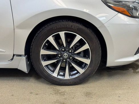 Used 2016 Nissan Altima 2.5 SL w/ 2.5 Technology w/LED Package image 4