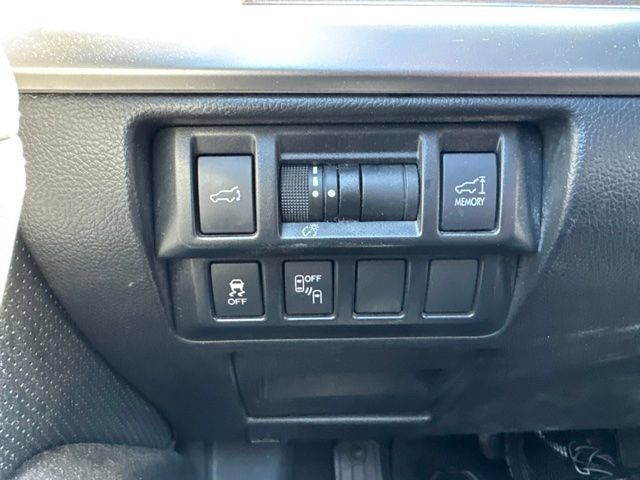 Used 2015 Subaru Outback 2.5i Limited AWD/4WD image 8