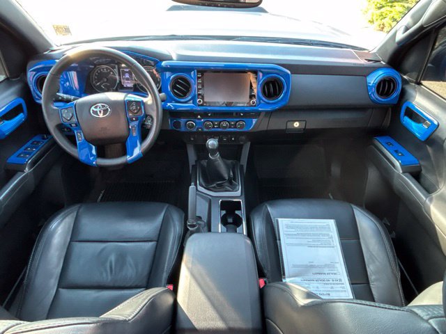 Used 2020 Toyota Tacoma TRD Off-Road w/ TRD Premium Off Road Package AWD/4WD image 10