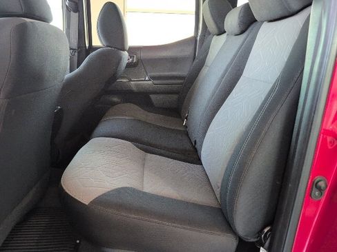 Used 2023 Toyota Tacoma TRD Off-Road image 17