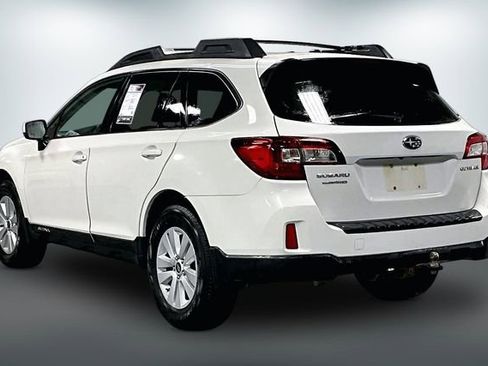 Used 2015 Subaru Outback 2.5i Premium image 5
