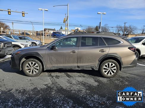 Certified 2023 Subaru Outback Premium image 5