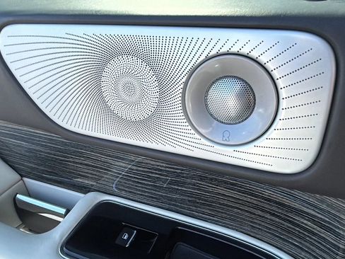 Used 2019 Lincoln Navigator Black Label w/ Cargo Package image 28