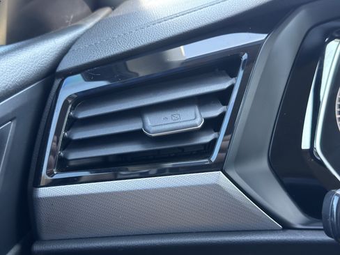 Used 2021 Volkswagen Jetta R-Line image 46