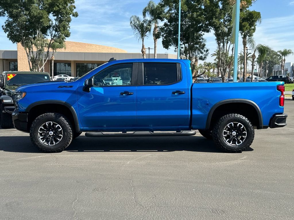 Used 2022 Chevrolet Silverado 1500 ZR2 w/ Technology Package AWD/4WD image 2