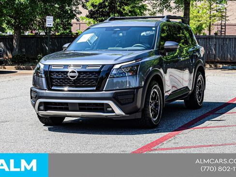 Used 2025 Nissan Pathfinder Rock Creek AWD/4WD image 4